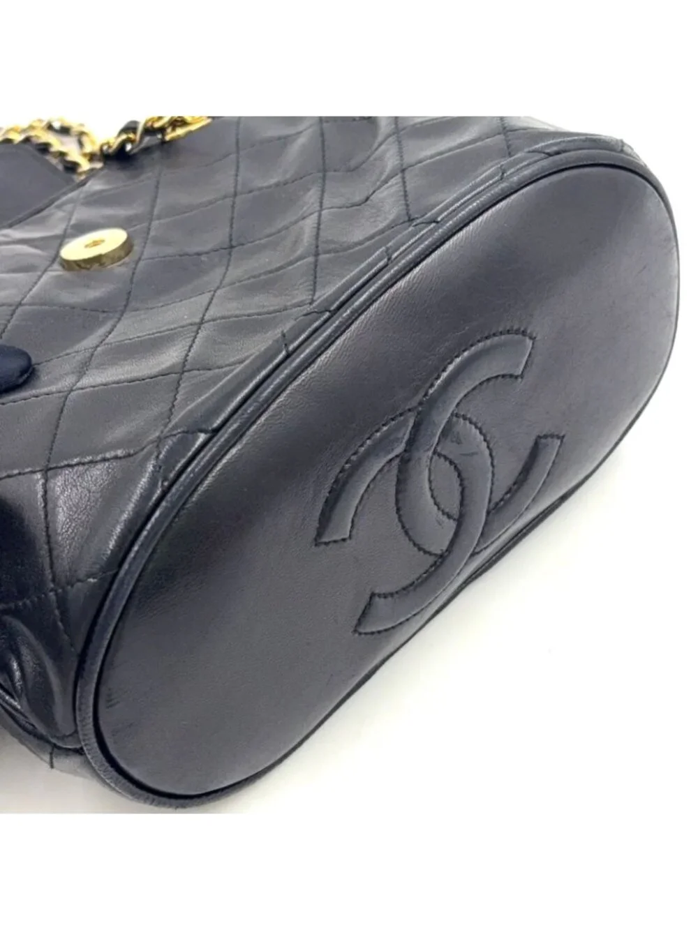 Chanel Quilted Tassel Lambskin Black Chain Shoulder Bag Gold